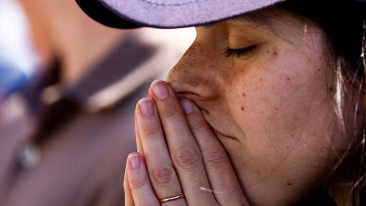 Lot dhe lutje për Papa Françeskun/ 130 delegacione dhe mbi 200 mijë qytetarë në Sheshin Shën Pjetri (FOTOT)