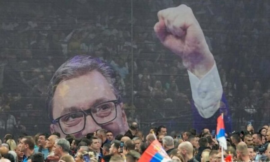Mandiq: Vuçiq ka kërcënuar prokurorët e gjyqtarët për të arrestuar organizatorët e protestave në Serbi
