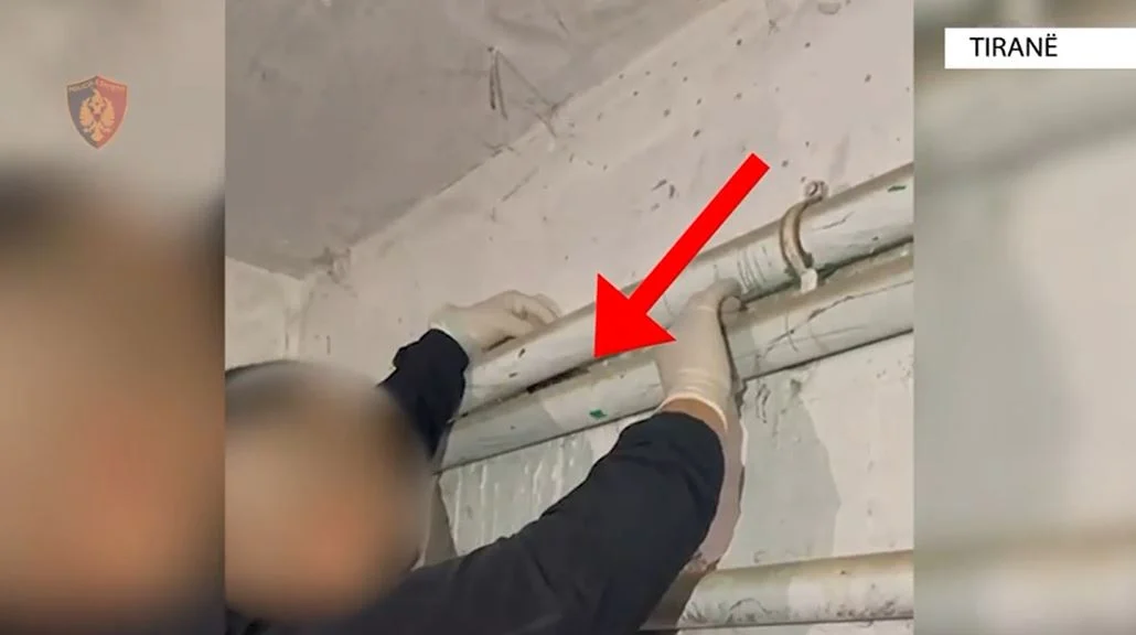 Mbante armë në garazhin e banesës, arrestohet 45-vjeçari në Tiranë (Emri)