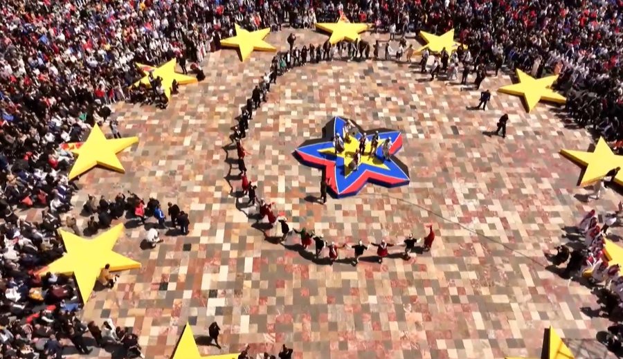 Me këngë e valle, PS hap fushatën te Sheshi Skënderbej