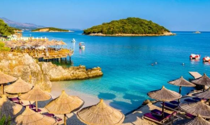 Media britanike: Riviera Shqiptare, parajsa e plazhit me 300 ditë diell në vit