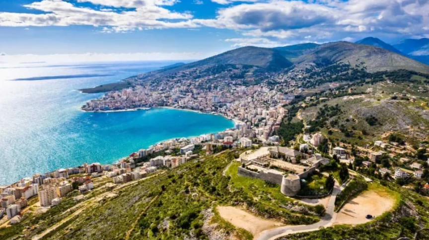 Mediat Britanike:Vetëm 3 orë larg, riviera shqiptare zbulimi i bukur i Ballkanit
