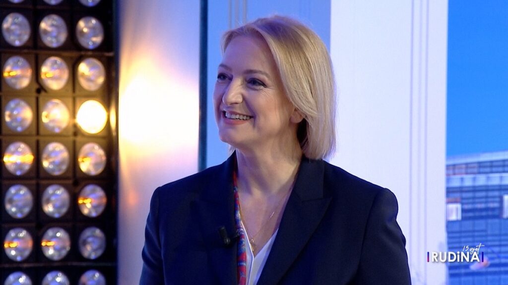 Mishi i pulës me salmonelë, ministrja Denaj flet mbi situatën në vend