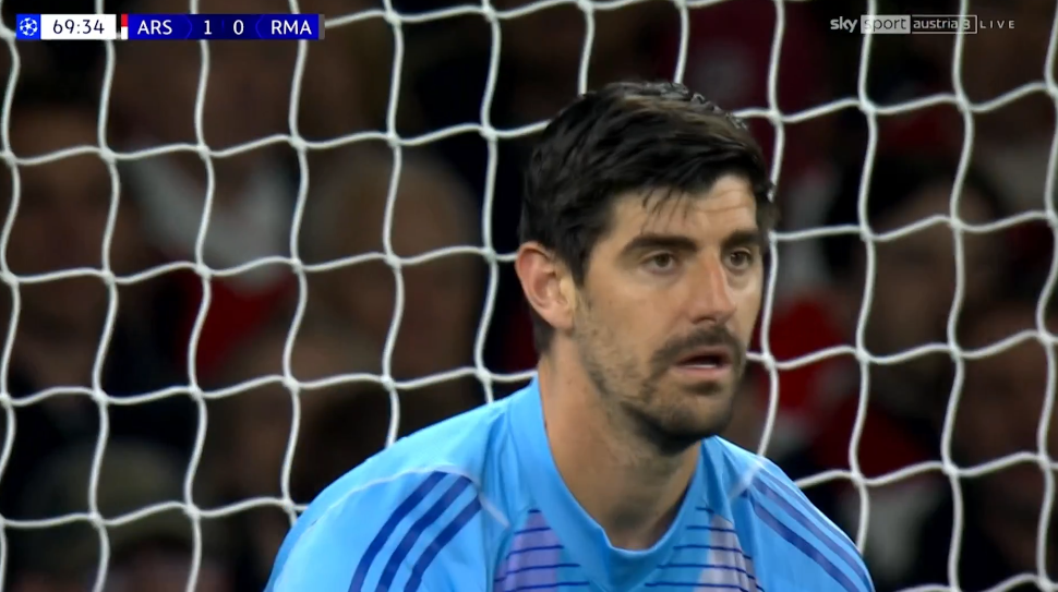 “Mos bëni faulle aty, e dija se çfarë golash bën Arsenali nga goditja e dënimit”! Portieri i Real Madridit: Harruam si të luanim futboll, nuk ishim rehat me topin