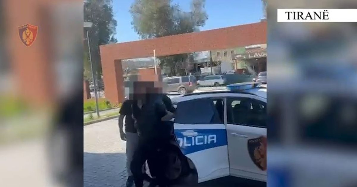 ‘Motivi’/ Rrahën një 41-vjeçar dhe i vodhën makinën, në pranga dy vëllezër