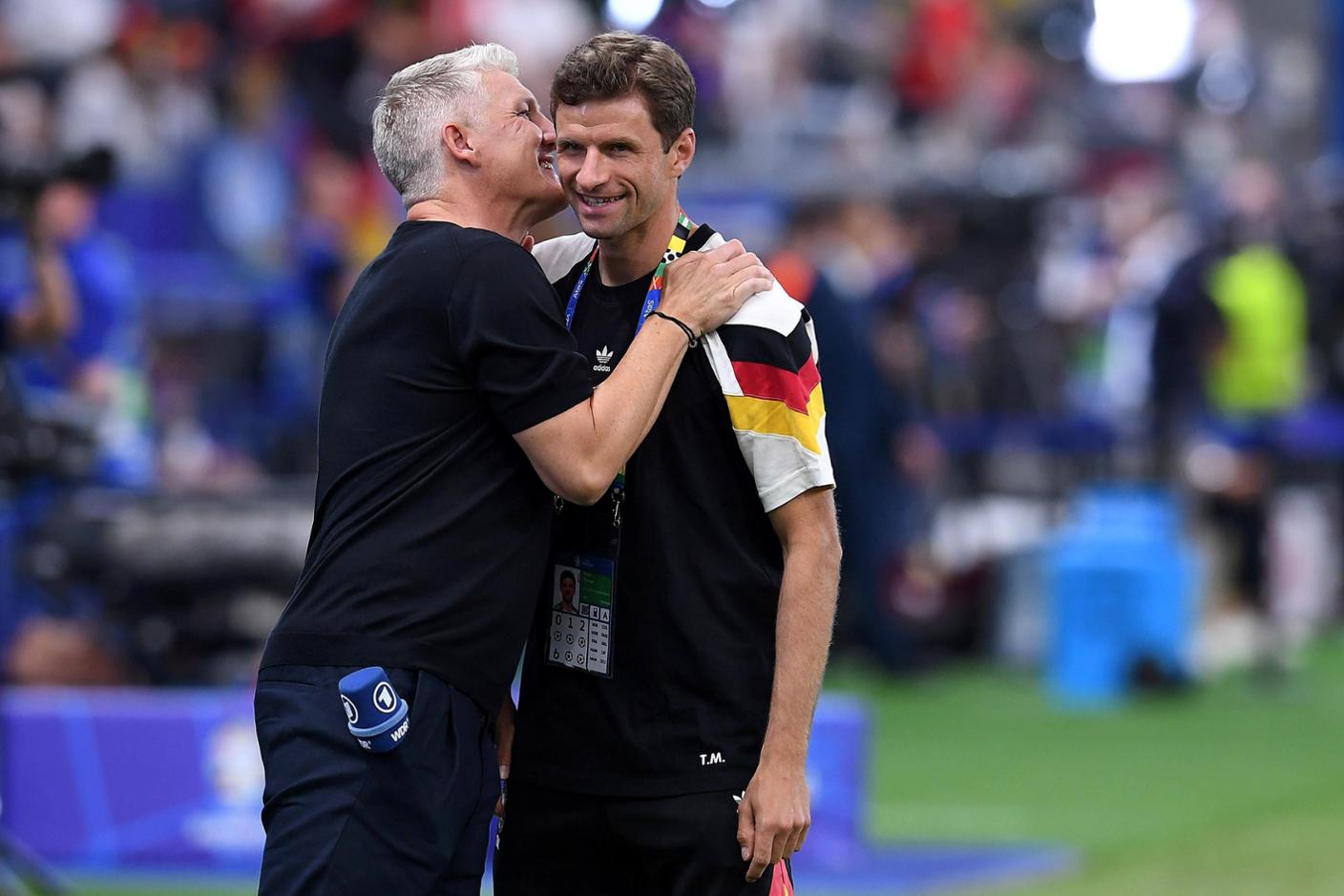 Müller largohet nga Bayern, Schweinsteiger i gjen punë të re: “Do ta gjej një vend për ty”