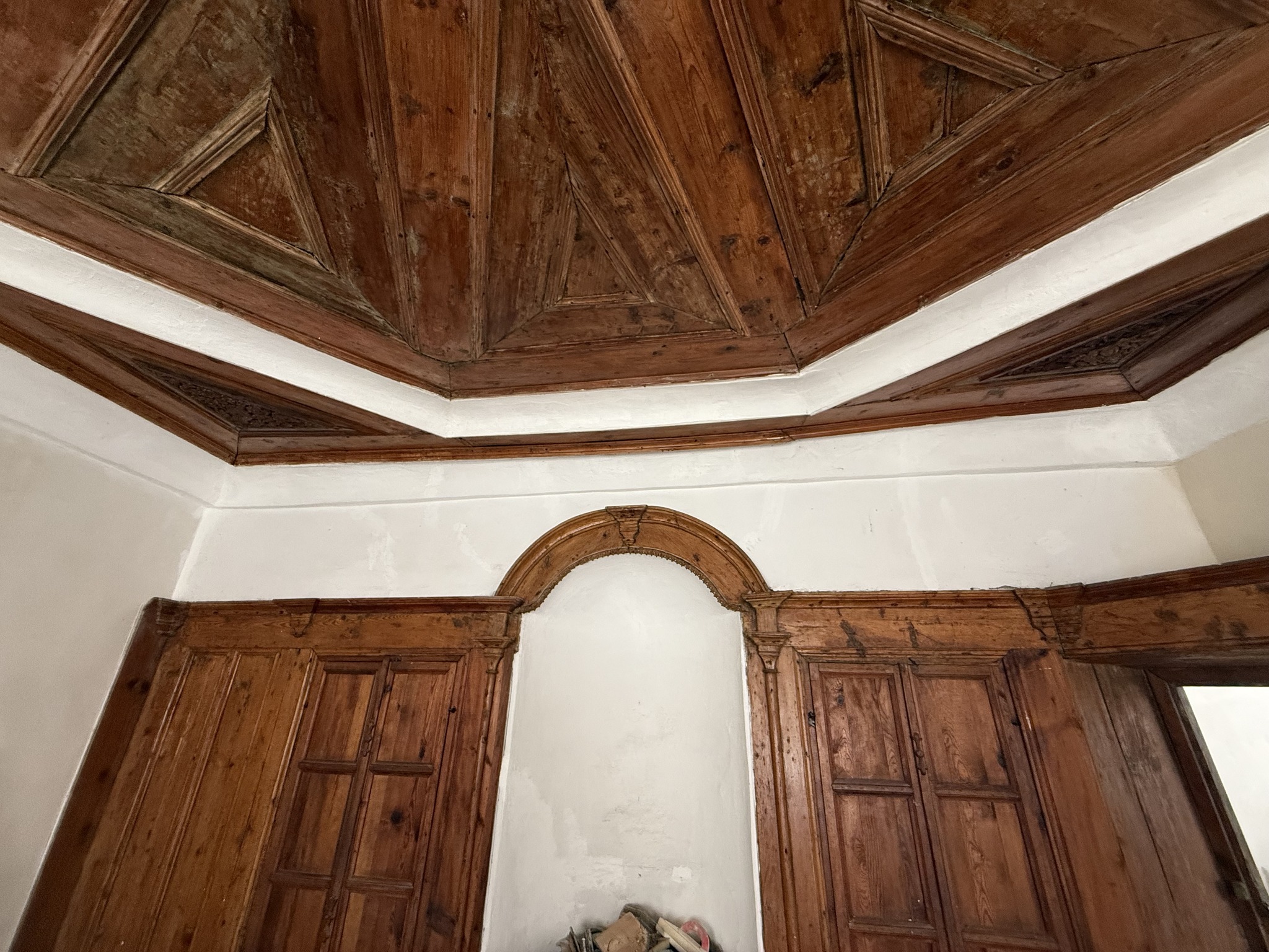 Muzeu Etnografik Durrës, punimet tradicionale po restaurohen duke ruajtur shtresat autentike të ndërtesës historike