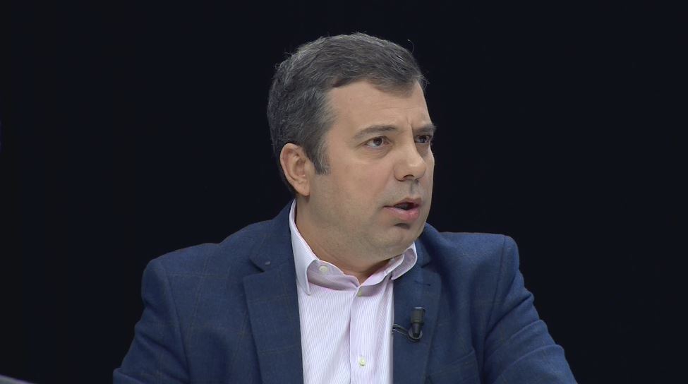 “Na vodhi fondet,tani thotë do na ndihmojë BE”,Abilekaj akuzon Ramën për manipulim elektoral:E sheh si “shkop magjik”..