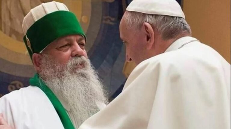 Ndarja nga jeta e Papa Françeskut/ Reagon Baba Mondi: E deshi shumë popullin tonë, kombin martir të Zotit