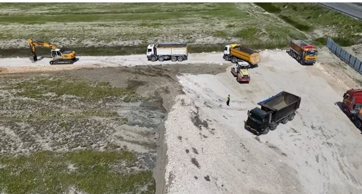 Ndërtimi i kompleksit të Akademisë së Futbollit Dyrrah City, Rama ndan pamje nga punimet