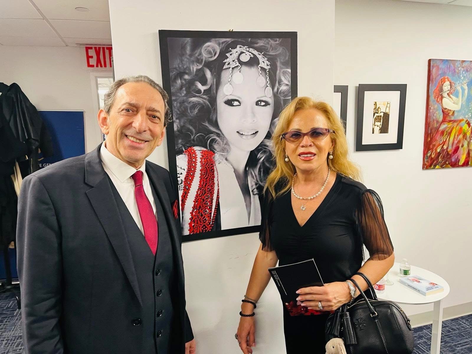 Në Konsullatën e Kosovës në Nju-Jork hapet ekspozita “E kuqja shqiptare”