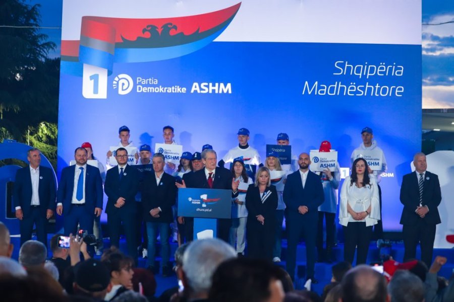 Ne në krah avokatin e Trump, ti bandat!’ Paralajmërimi i fortë i Berishës për Ramën: Nuk i shpëton dot drejtësisë që po vjen