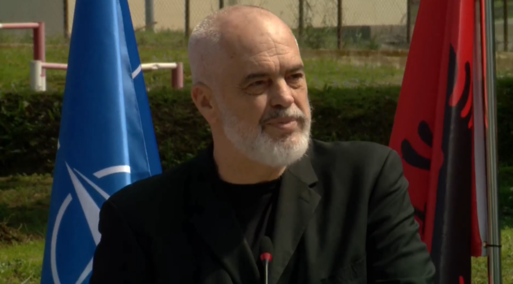 “Në një të shtunë u detyruat të dëgjonit fjalimin tim”/ Rama me Forcat e Armatosura: Të paktën nuk ju dal…