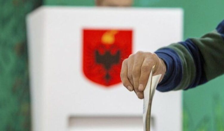 Nëse zgjedhjet mbahen sot, për kë do votonin shqiptarët? Ja çfarë parashikon sondazhi