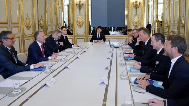 Nesër raundi i ri i bisedimeve mes Ukrainës dhe aleatëve perëndimor për një armëpushim me Rusinë, takimi do të mbahet në Londër