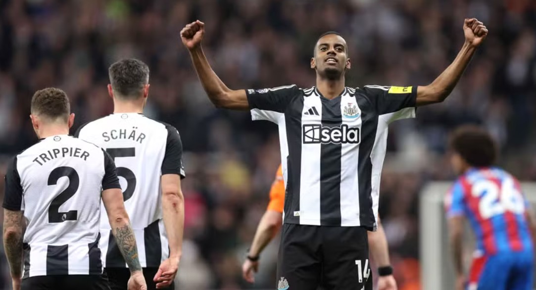 Newcastle fiton me “manita” dhe fluturon në vendin e tretë në Premier League (video)