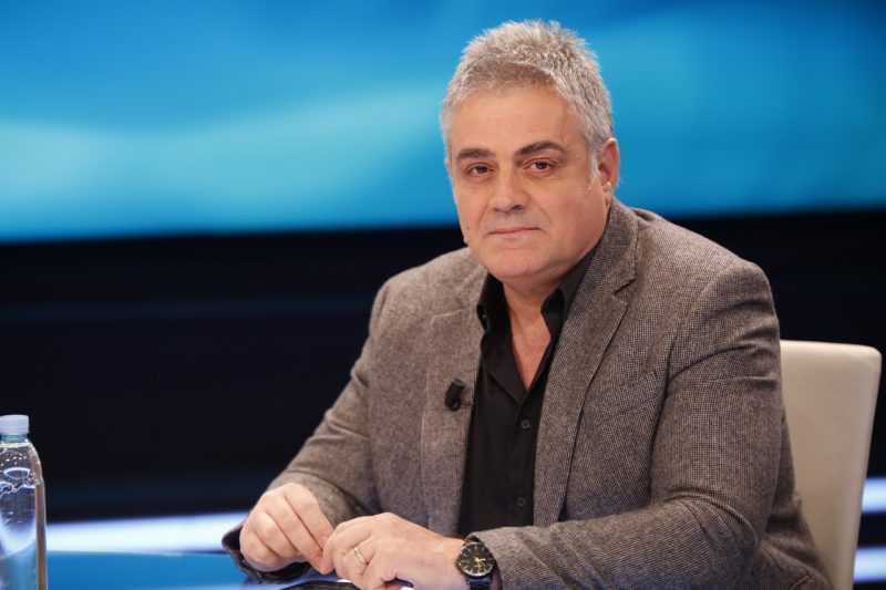 “Nga kartelat mjekësore te fotot nudo”, Hila për ashpërsimin e diskursit politik: Berisha nuk kursen asgjë për pushtet