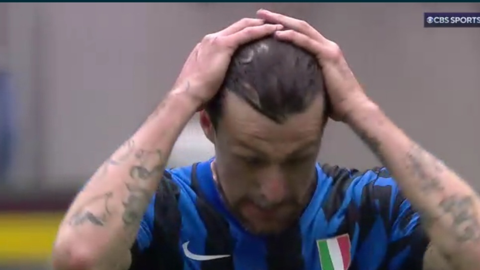 Nga “tripleta” në “zero tituj”, Interi tani prek fundin, e mund Roma dhe i lë kampionatin në dorë Napolit 