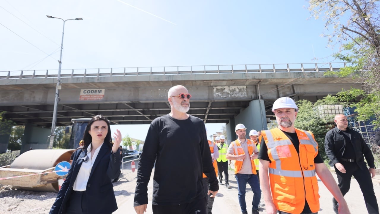 Nis ndërtimi i kompleksit sportiv “Dyrrah City”, Rama: S’është godinë e komplikuar, shtatorin e ardhshëm mund të inaugurohet