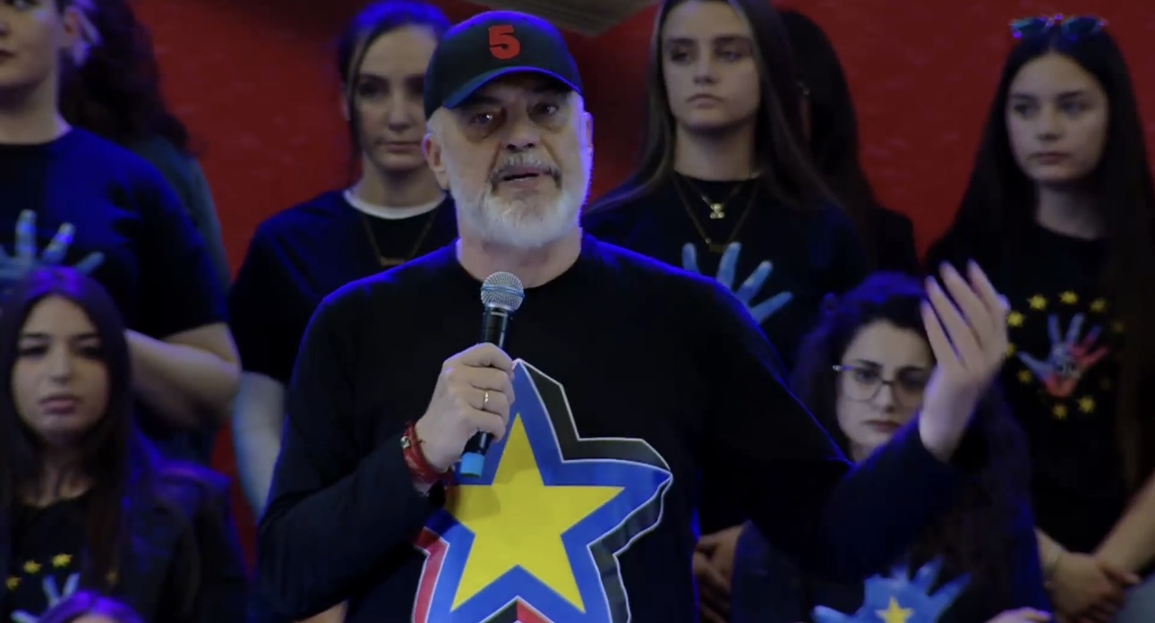 “Një vajzë nga Delvina…” Rama zbulon kandidaten për deputete që do të jetë ministre: Vjen nga komuniteti rom. Për të parën herë…