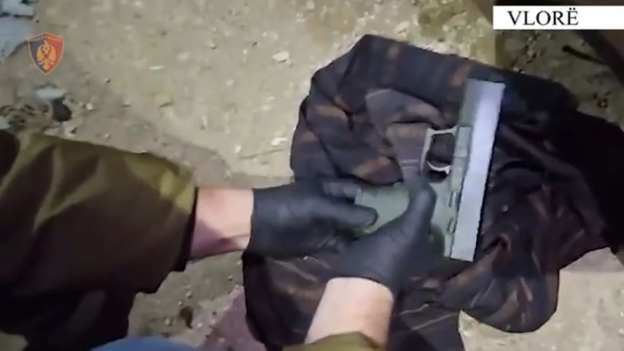 Nuk “zë mend” 34-vjeçari në Vlorë, arrestohet sërish për armëmbajtje pa leje (EMRI)