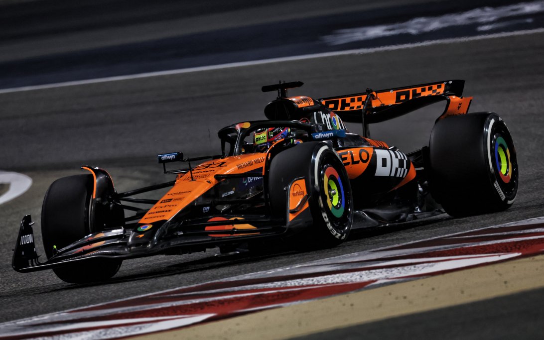 Oscar Piastri siguron “pole position” në Bahrein, ndjekin Mercedes dhe Ferrari