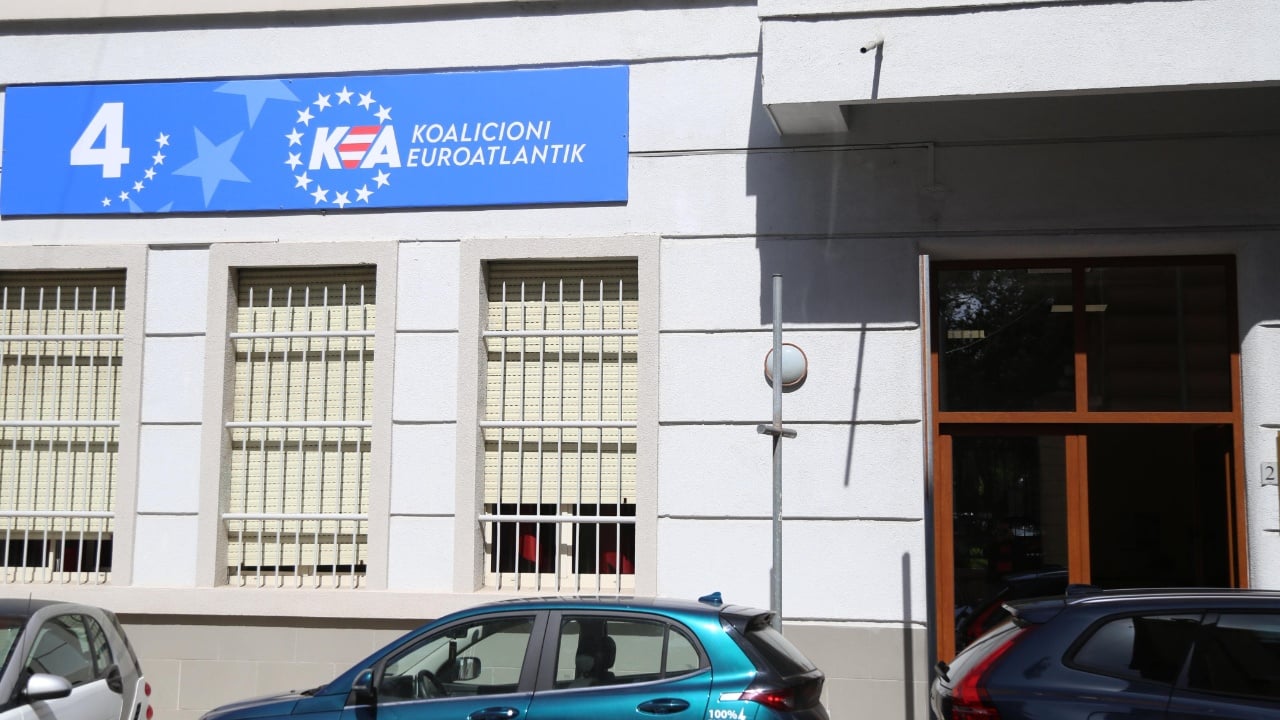 Pa simbolet e PD për herë të parë në zgjedhje, zbulohet logo e partisë së Bashës në 11 maj