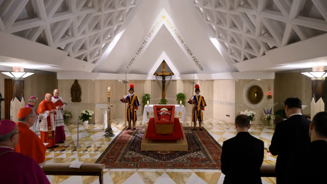 Papa përcillet të shtunën, arkivoli do qëndrojë në sheshin “Shën Pjetër” për homazhe