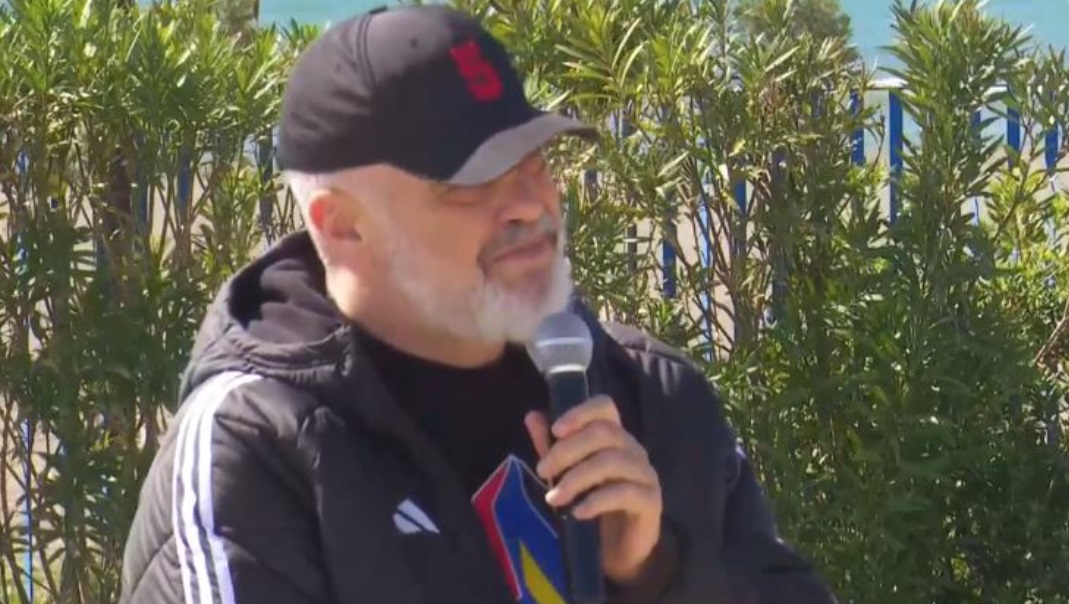 “Paqe me shtetin, nuk do ketë kontroll burokratik”, Rama zbulon në Lezhë projektin e ri për bizneset