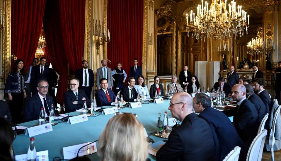 Pas bisedimeve në Paris, a u hap një kapitull i ri për paqe në Ukrainë?