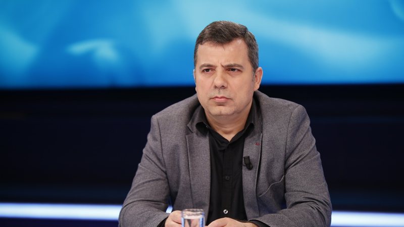 “Pasaporta europiane është një gënjeshtër”, Abilekaj sulmon fushatën e Ramës: PS ka nisur një fushatë pa bilanc, pa ide