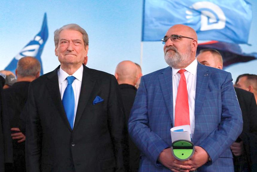 PD çel fushatën, LaCivita vjen nga SHBA për 1 minutë fjalim, çfarë e trembi strategun amerikan që…