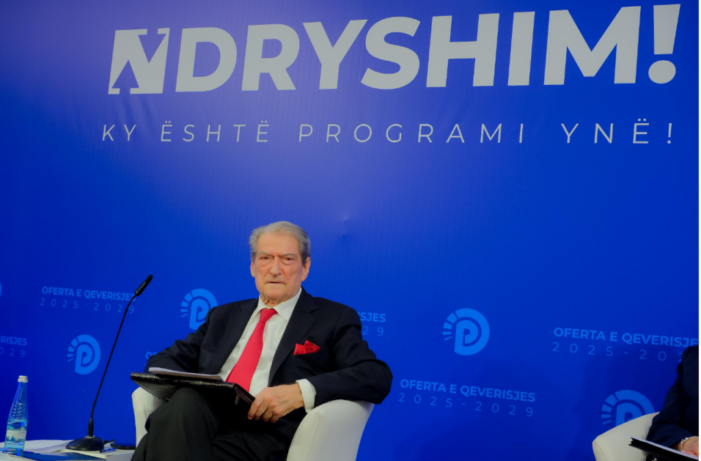 PD çel zyrtarisht fushatën/ Berisha zbulon datën e mitingut: Nisim rrugëtimin drejt fitores!