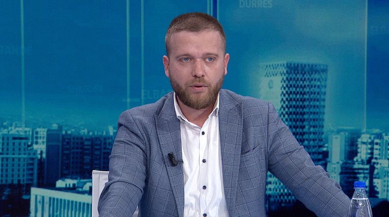 PD kërkon mbylljen e zyrës së PS në Delvinë, Bido e quajti një blof të doktorit: Përballë KZAZ-së ndodhet zyra e tij