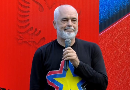 “Për dy vite kemi bërë në Shkodër atë që s’është bërë më parë”, Rama: Ata të kënetës kanë rikthyer prapë Bardh Spahinë, “xhaketë” e vjetër