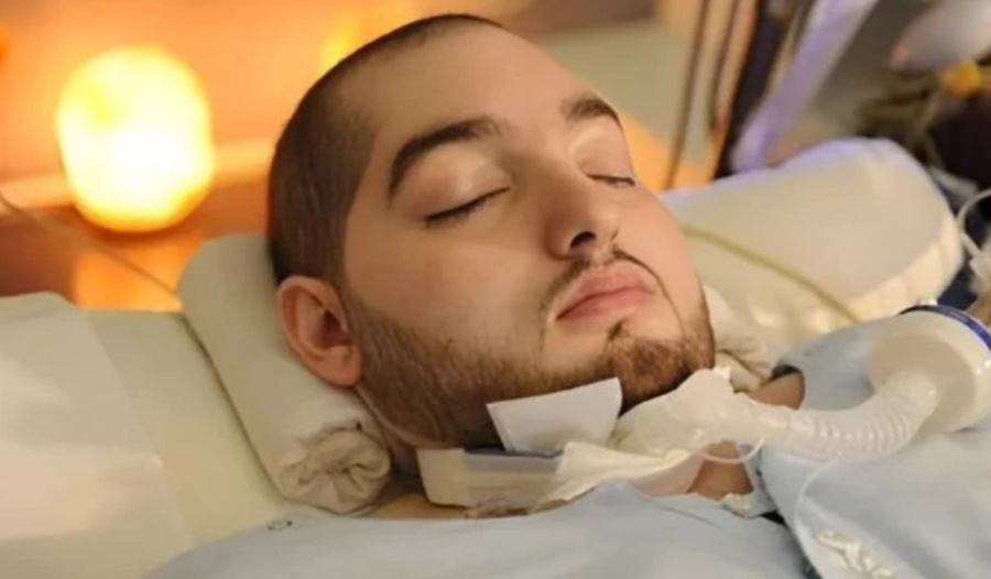 Prej 20 vitesh në koma, “Princi i fjetur” i Arabisë Saudite mbush 36 vjeç