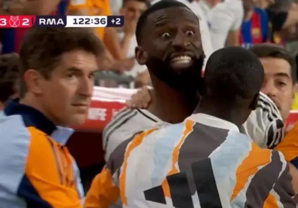 Pritet të dënohet me mbyllje sezoni para kohe pasi e teproi me arbitrin, Rudiger reagon menjëherë: Më falni të gjithëve, iu zhgënjeva