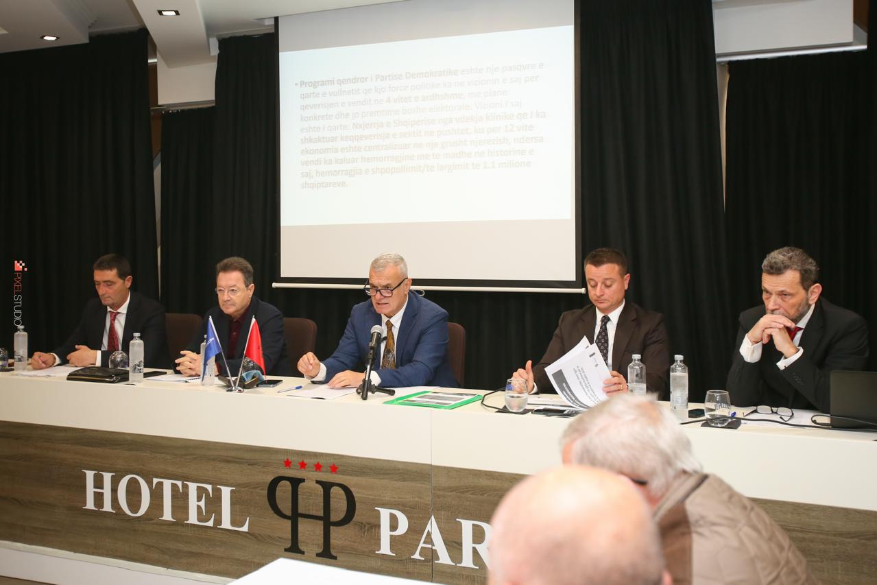 “Program gjithëpërfshirës”,Leskaj dhe demokratët e Vlorës prezantojnë vizionin e ri për ekonominë,shtetin dhe qytetarin