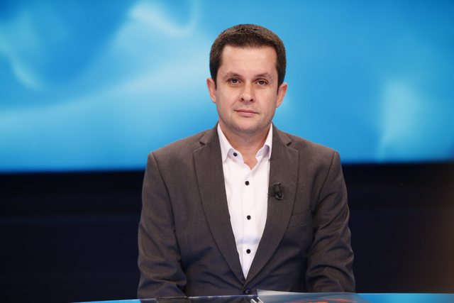 “Programi i PD si ‘Liza në botën e çudirave’”, Alimehmeti: PS na ka vjedhur programin, e realizojmë në 100 ditë jo me..