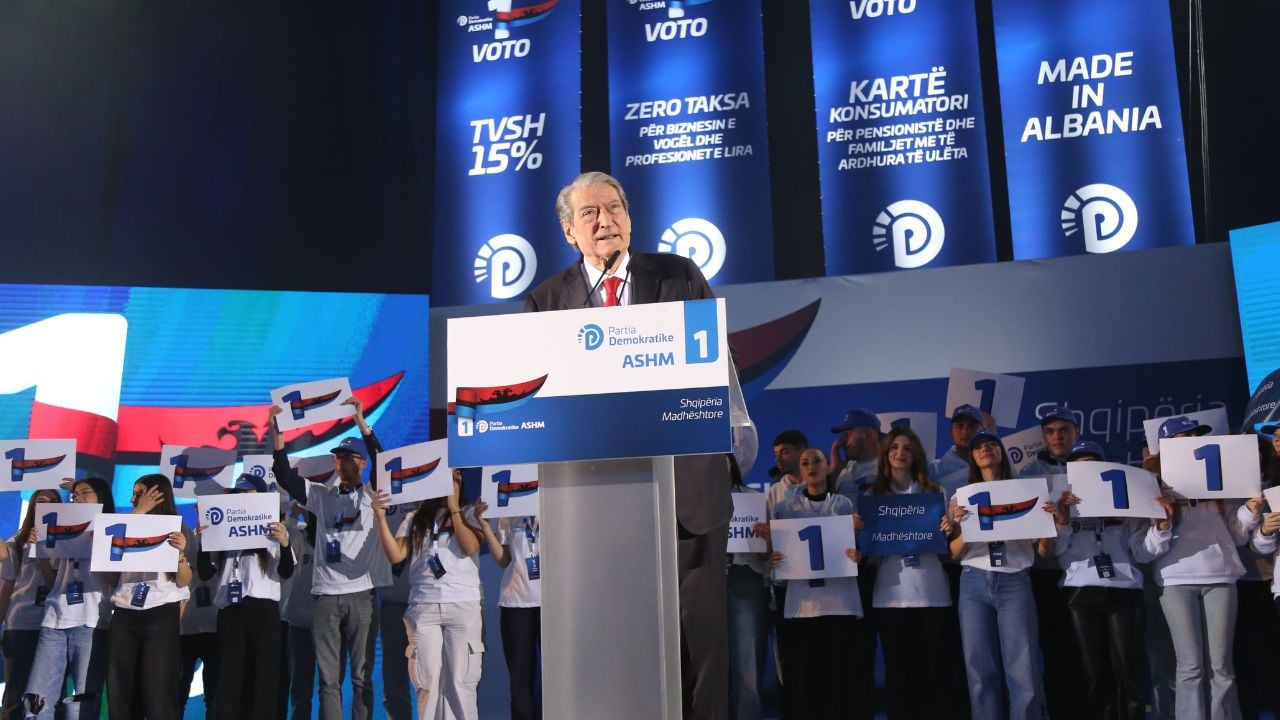 “Projekti i tij është vetëm dora për të vjedhur”/ Berisha krahason veten me Apple dhe Ramën me Nokia-n: Kompania Nokia tentoi ta kopjojë, por dështoi!