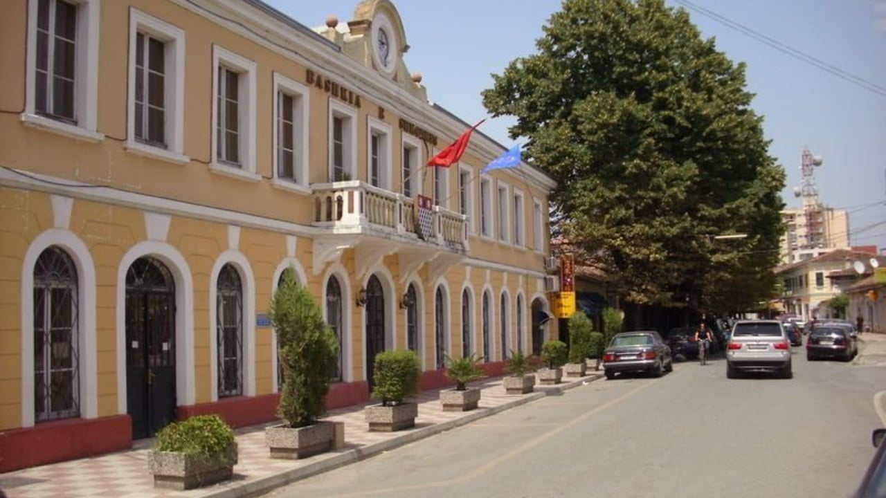 PSD e PD, kundër PS në Shkodër/ Dy partitë i dalin kundër bashkisë për menaxhimin e plazheve publike