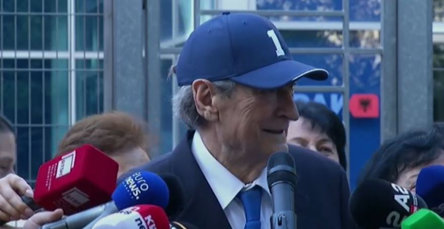 “Pse nuk hetohet Belinda Balluku dhe Edi Rama?”/ Berisha: Ka dokumente që tregojnë se Balla është anëtar kryesor i grupit të Bajrave e Suel Çelës!