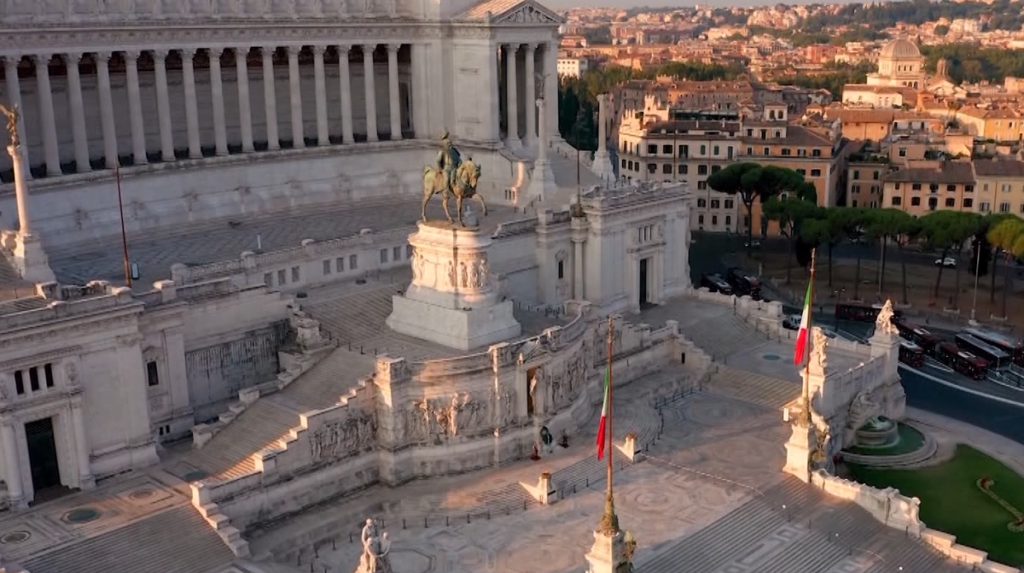 Publikohen numrat privatë të politikanëve italianë