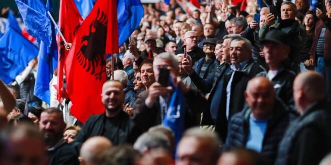 Qytetari nga diaspora: E shkatërruan bandat kriminale! Të bashkohemi për ta rimëkëmbur Shqipërinë