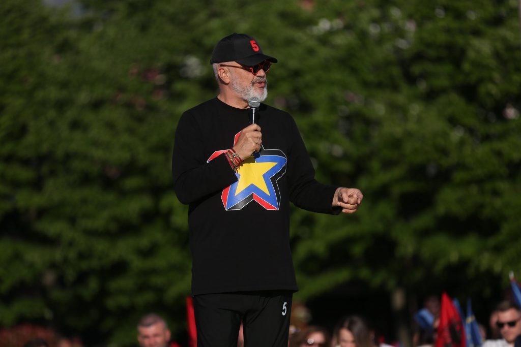 Rama ironizon Berishën: Tropoja i besoi dikujt nga të vetët dhe nuk panë gjë të hajrit. Aspak habi që Kukësi të arrijë 1 milion turistë