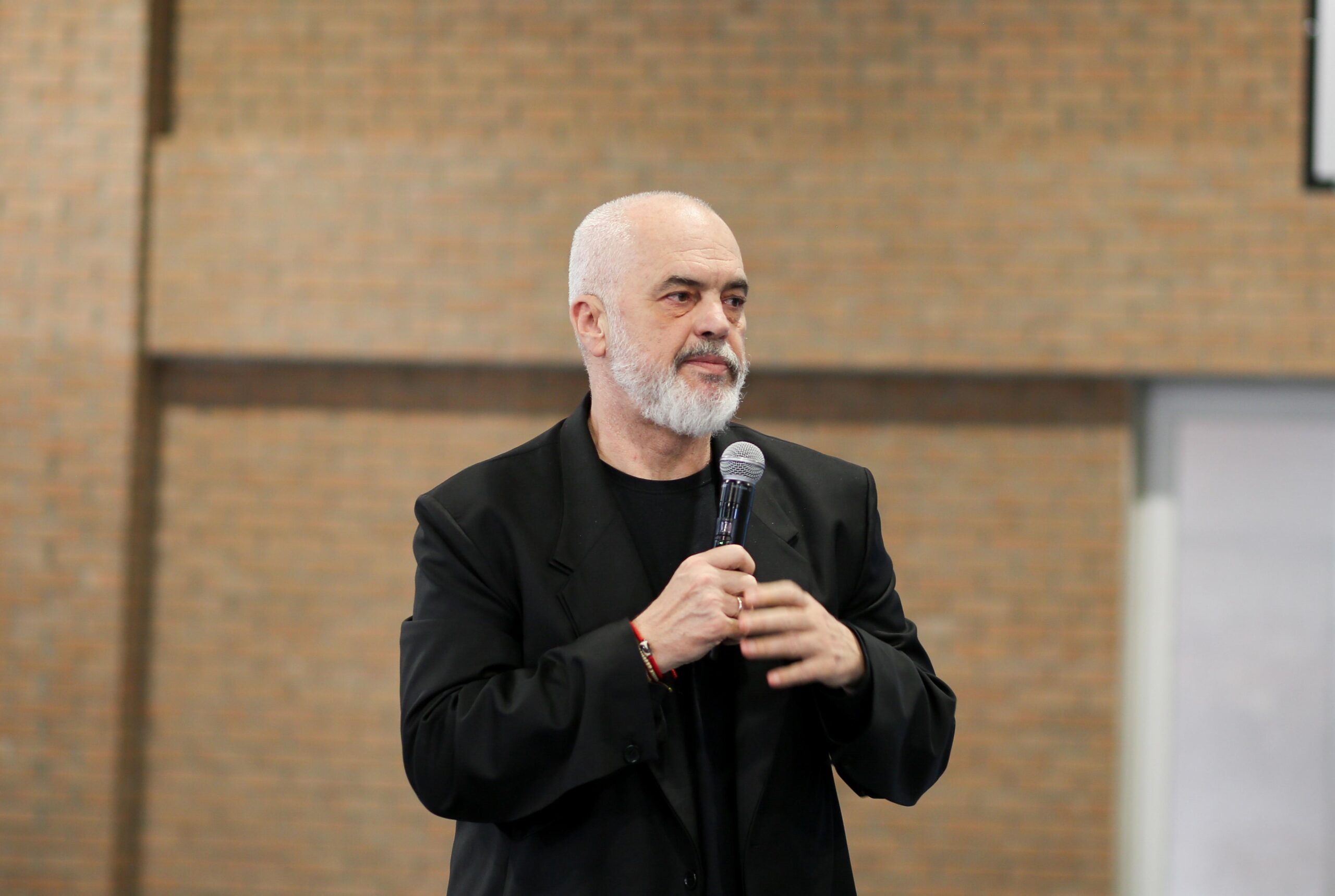 Rama: Kemi hyrë në dialog me kompaninë e TikTok, rihapet kur të ofrojë siguri