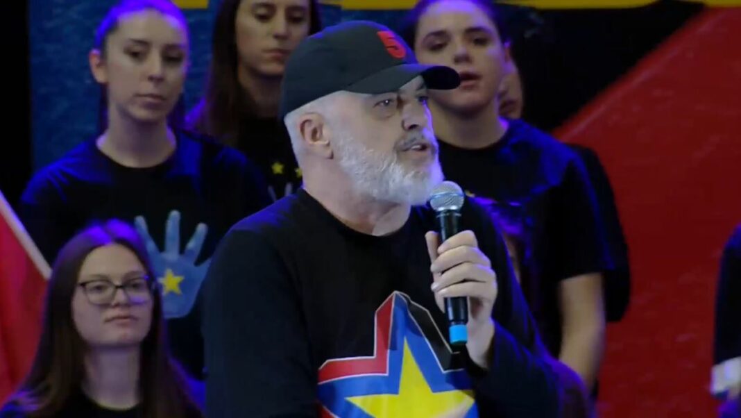 Rama porosi grave në Korçë: Krushqia me demokratë bazohet je me BE apo me kënetën