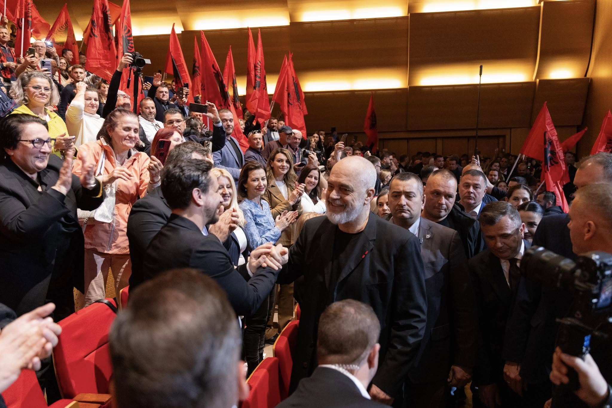 Rama vijon me turin e diasporës, më 13 prill takim me shqiptarët në Milano