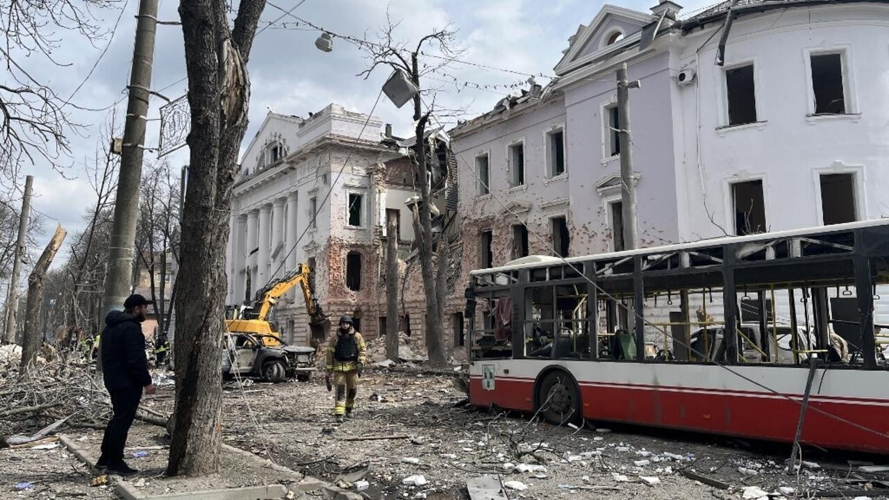 Raporti SHBA-Rusi sërish drejt “krisjes”, Trump komenton sulmin në Sumy: Ata bënë një gabim