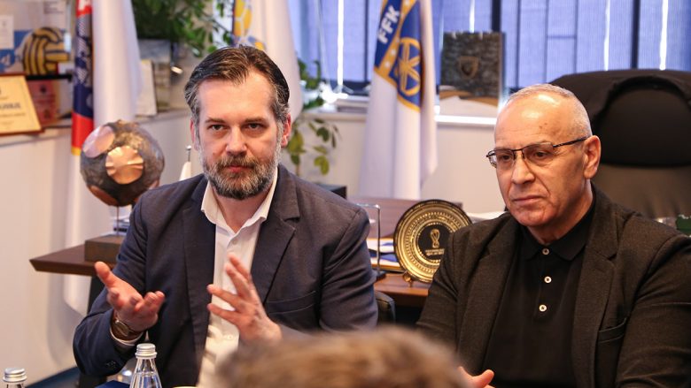 Reagon ministri i Kosovës: “Do të kërkojmë sqarime nga UEFA, veprim i turpshëm, i papranueshëm dhe i dënueshëm”